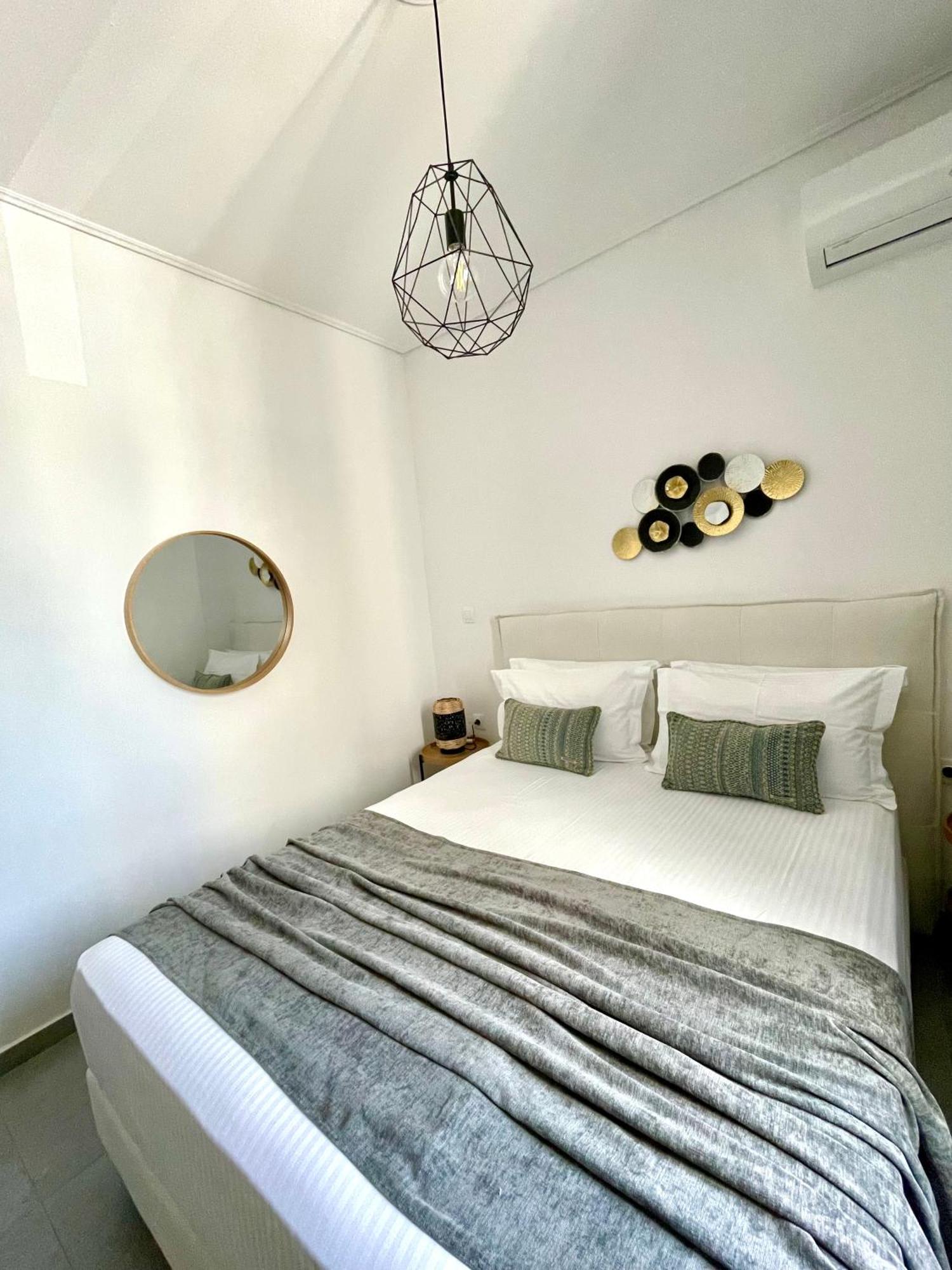 Emanouela'S Apartement In The Center Of Adamas Exteriör bild